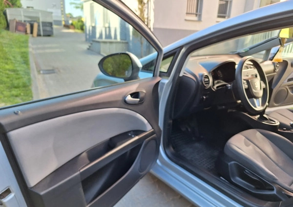 Seat Leon cena 18500 przebieg: 197000, rok produkcji 2011 z Moryń małe 79